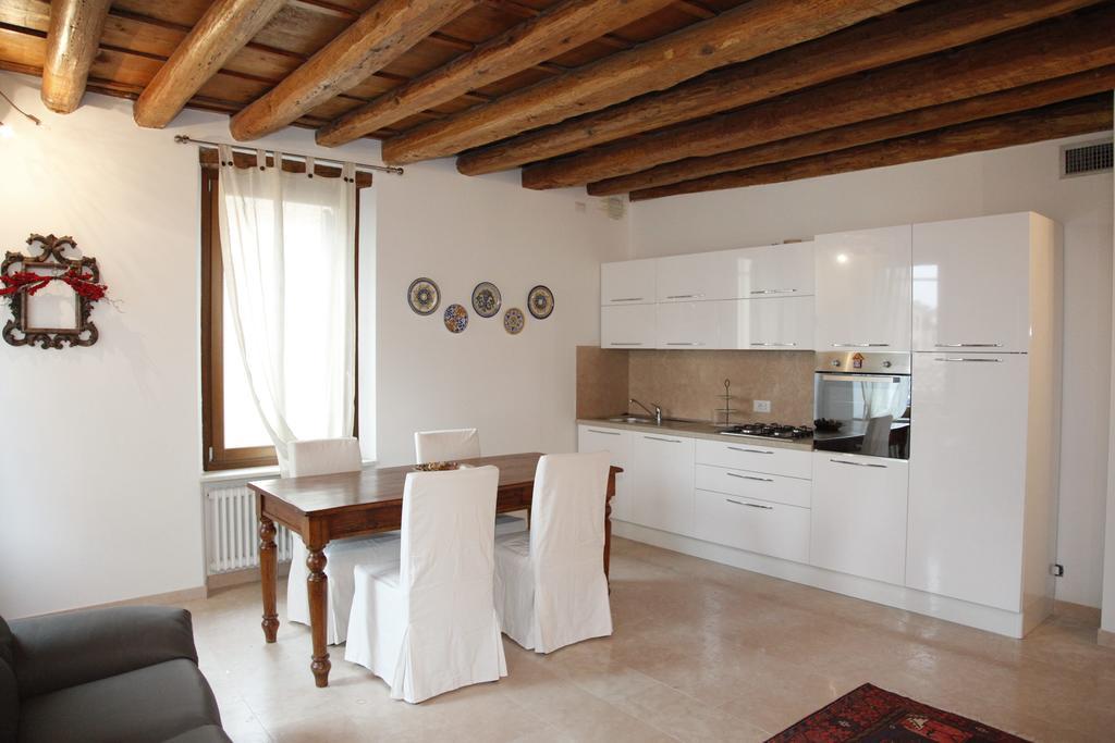 Centre 2 Bedroom Flat Verona Eksteriør bilde